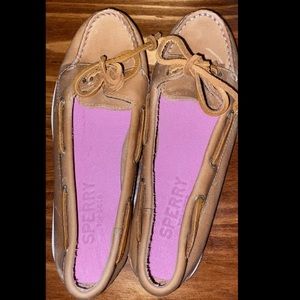 Sperry original boat shoe. worn once!!